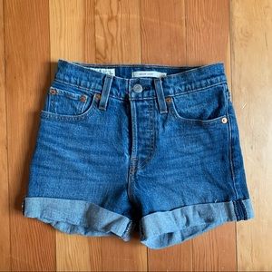 Shorts- Levi’s- Blue Jean